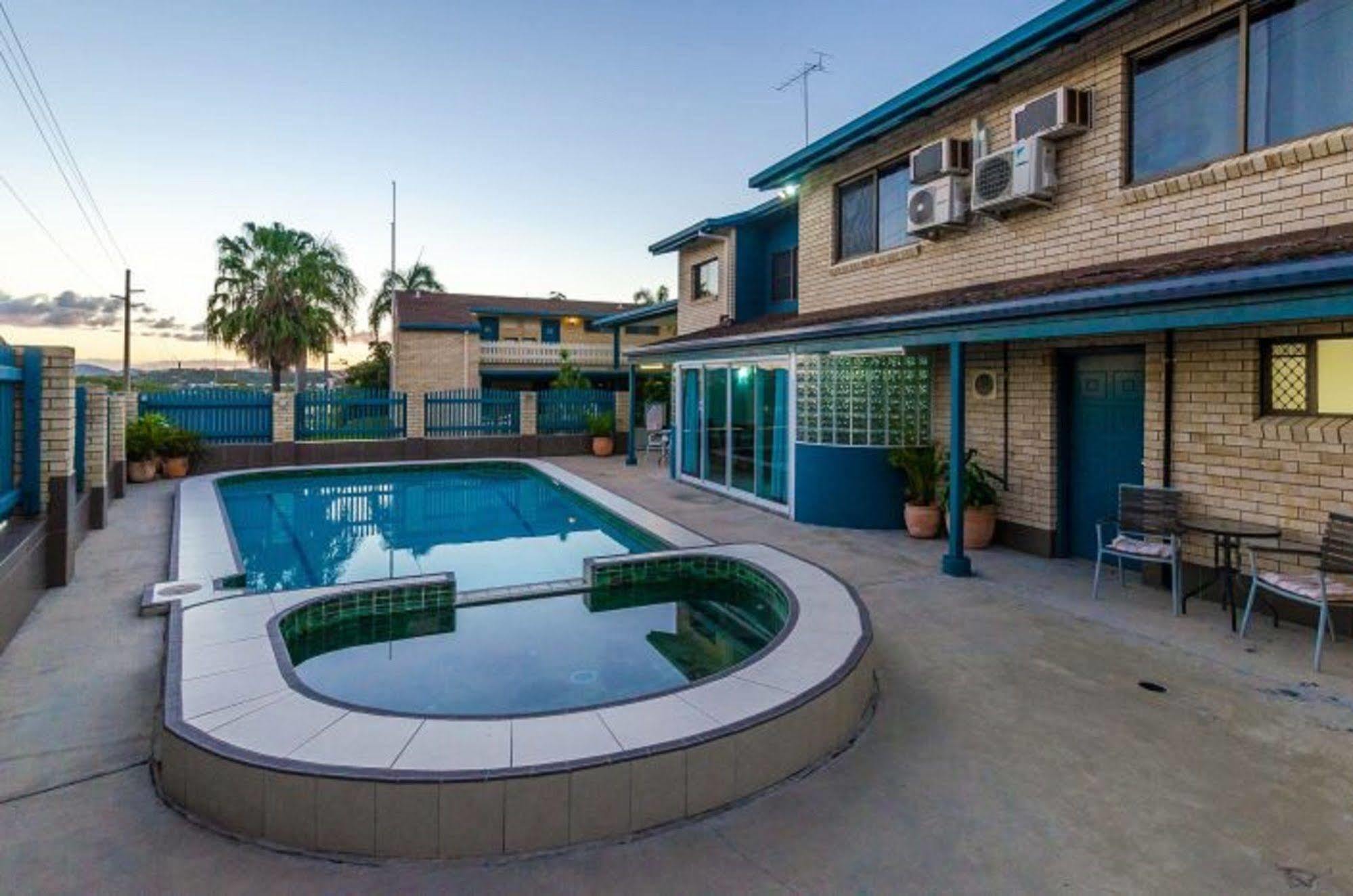 Gladstone Palms Motor Inn Eksteriør bilde